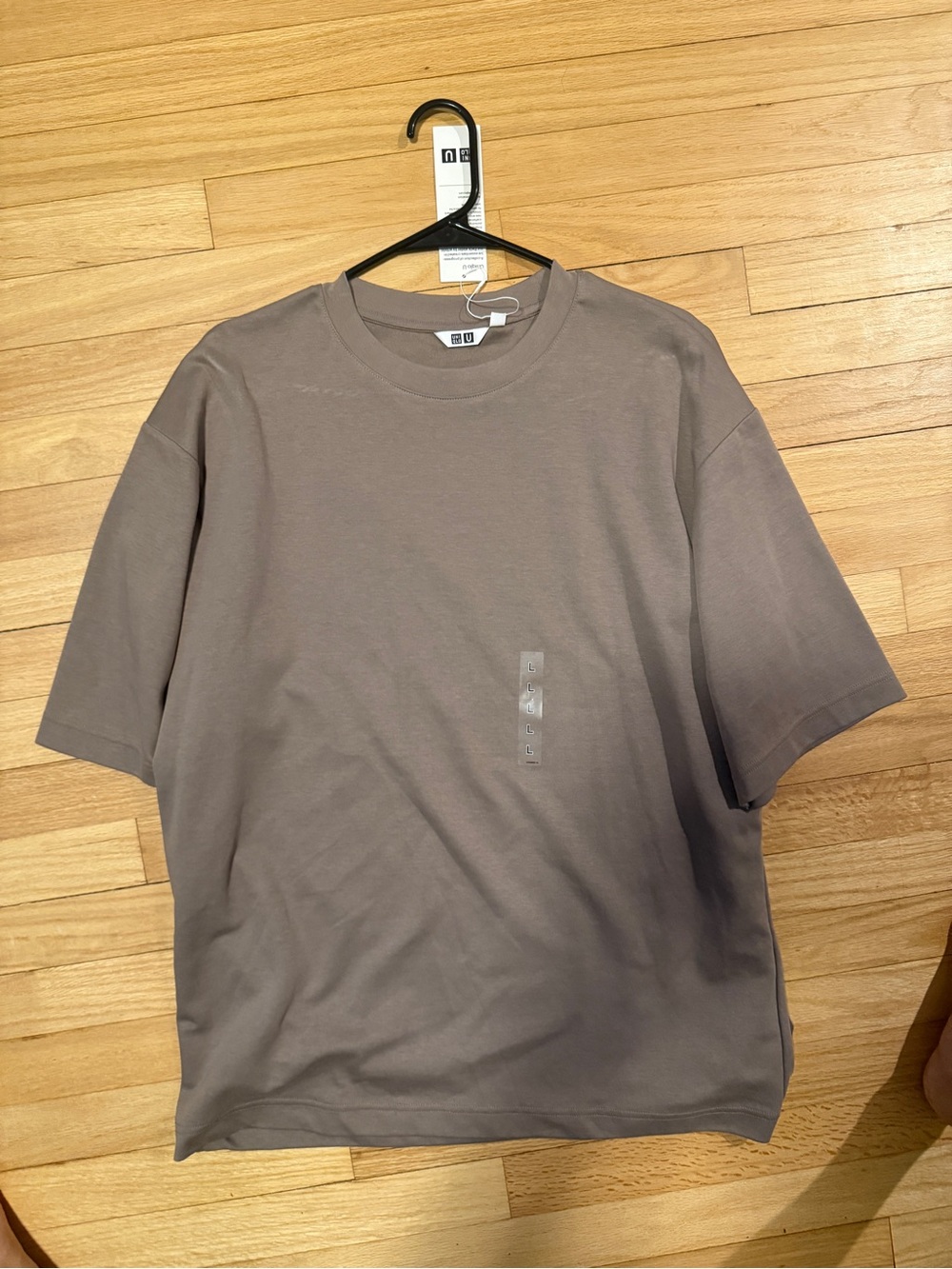 Uniqlo t shirt crew neck